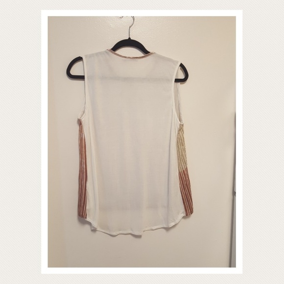 NWT- Zara blouse - - Picture 4 of 5